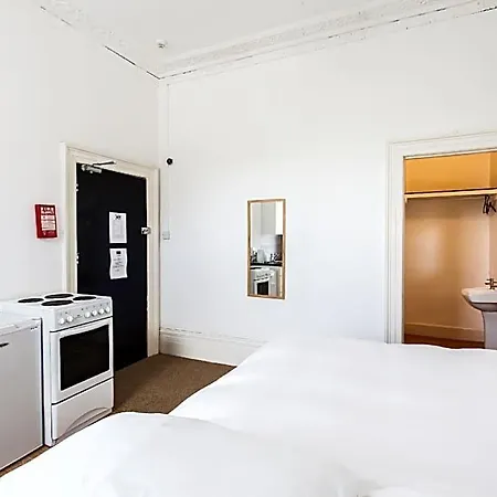 No 2 Georgian Shared House By Clifton Short Lets 2* Бристоль